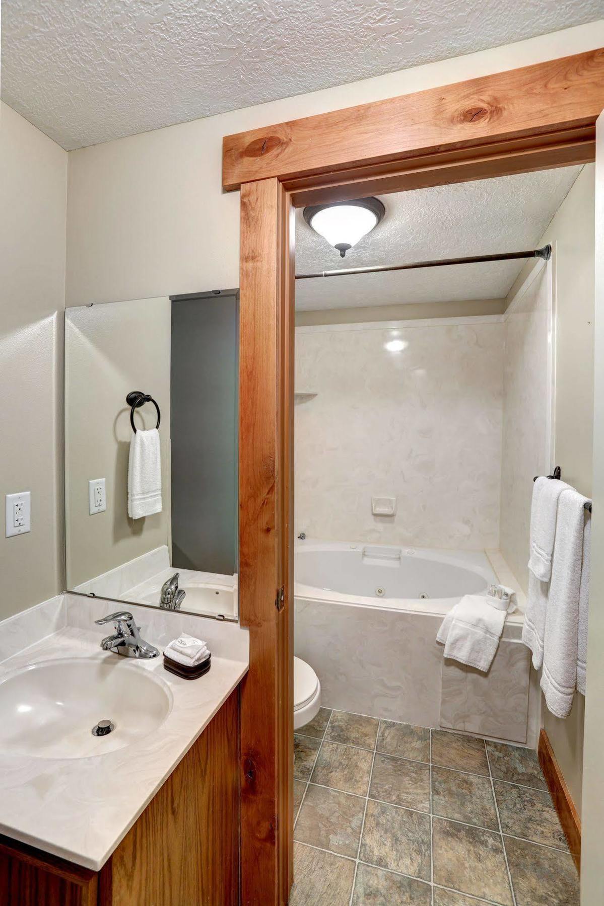 Beaver Creek Lodge Logan Bagian luar foto