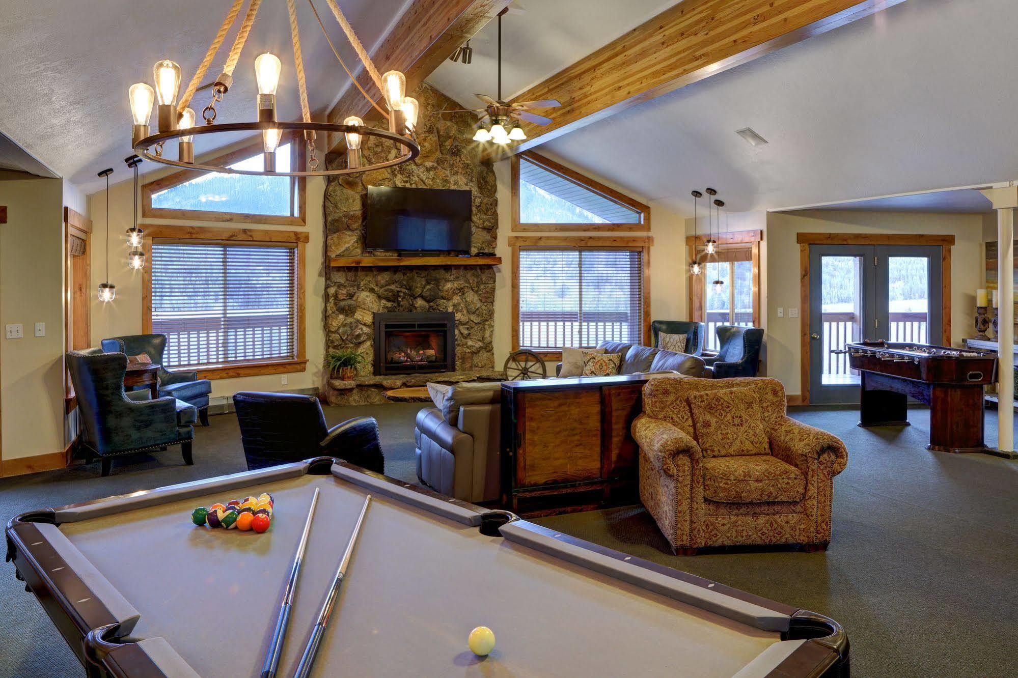 Beaver Creek Lodge Logan Bagian luar foto